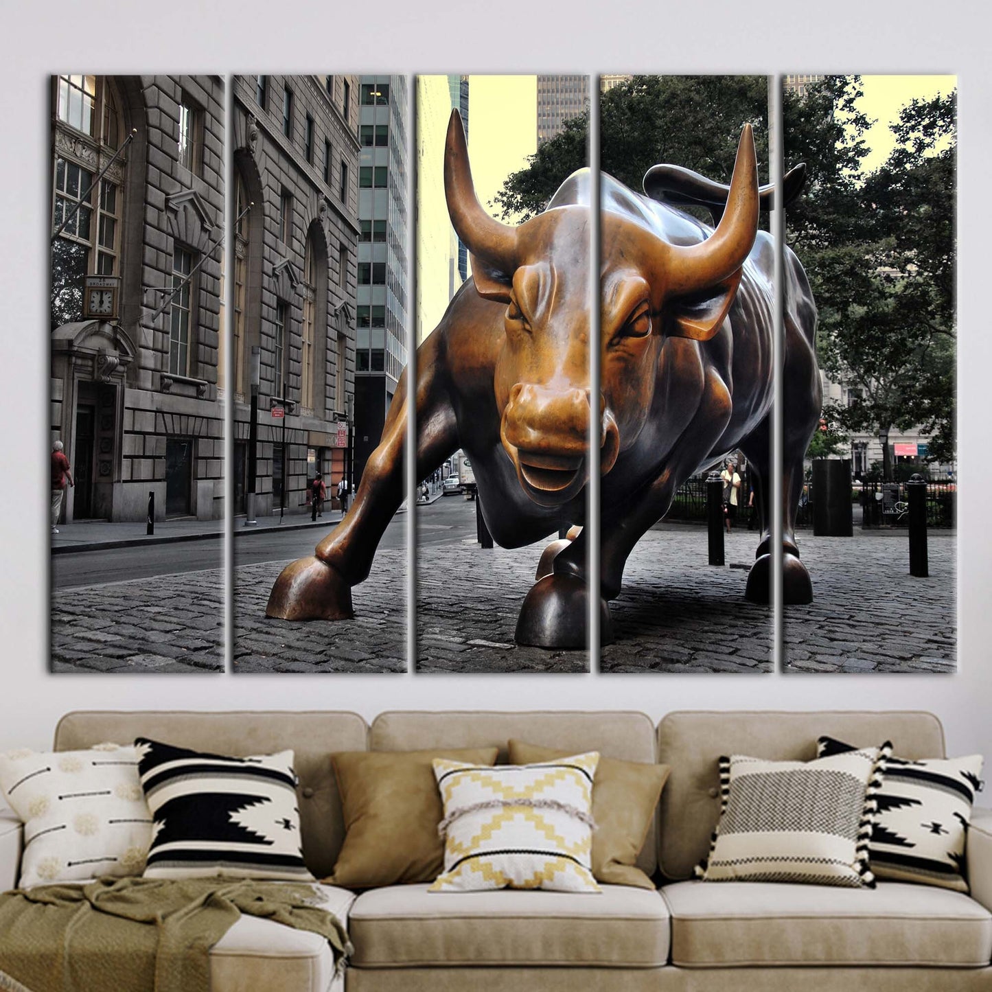 Charging Bull New York Street Canvas Print
