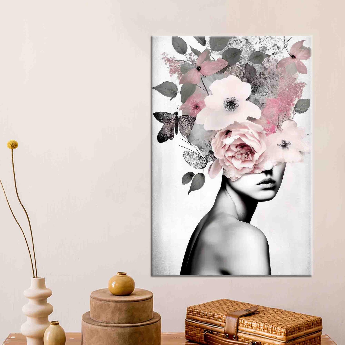 Modern Floral Woman Art Canvas Print - Abstract Wall Decoration for Personalized Gifts