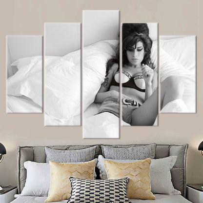 Amy Winehouse 3D Canvas Decor: Iconic Singer Art Print for Canvas Wall Art